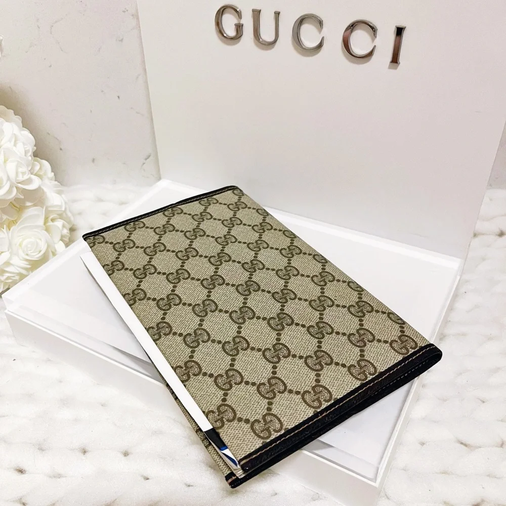 Authentic Gucci Home ULTRA RARE Collector’s Supreme T.V Guide Book Sleeve Set - Picture 9 of 11